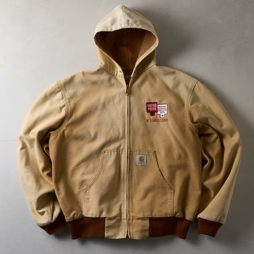 Vintage Carhartt jacket in the Remote Capture live preview